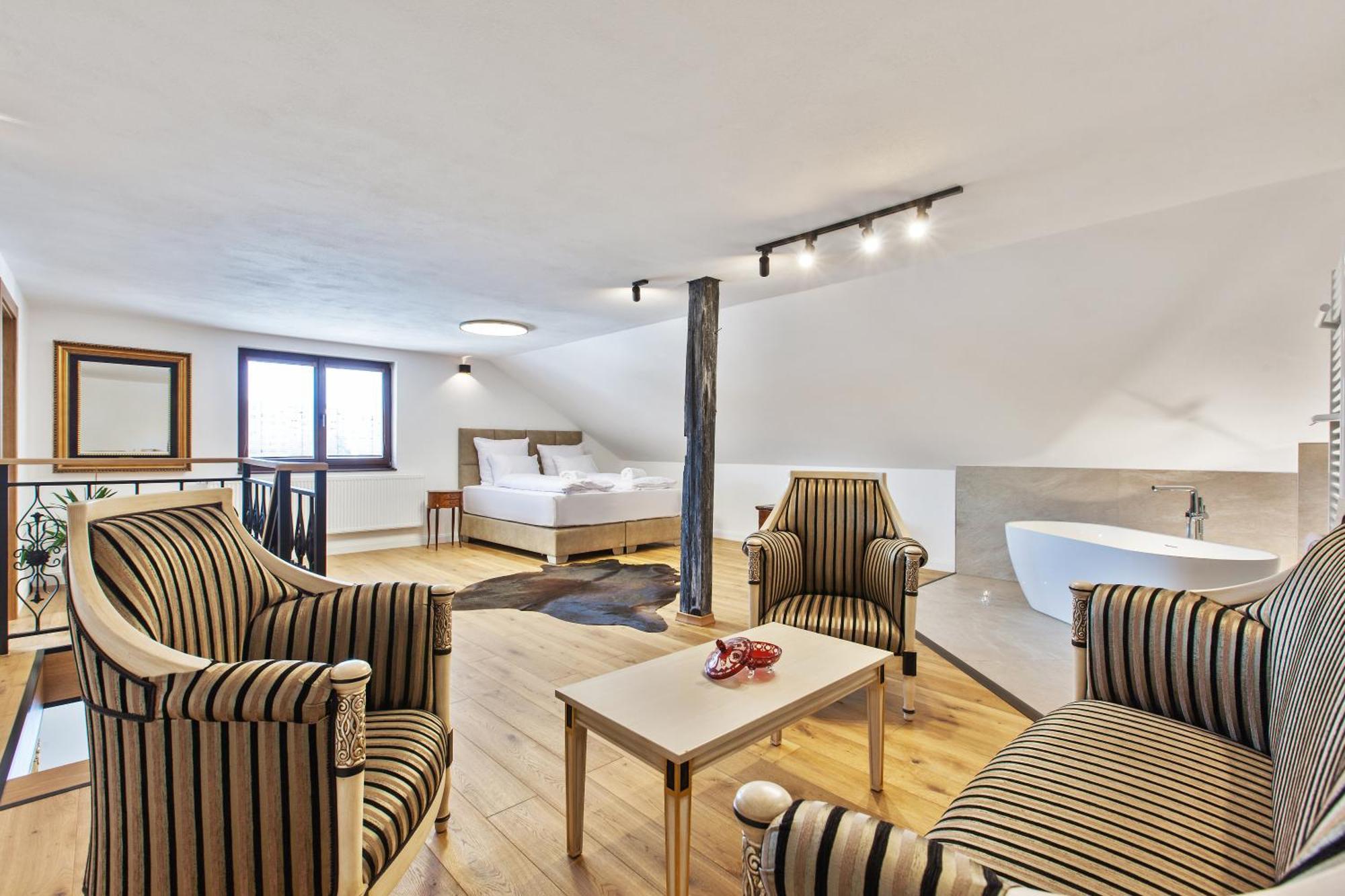 Brezno Central Apartments Eksteriør billede