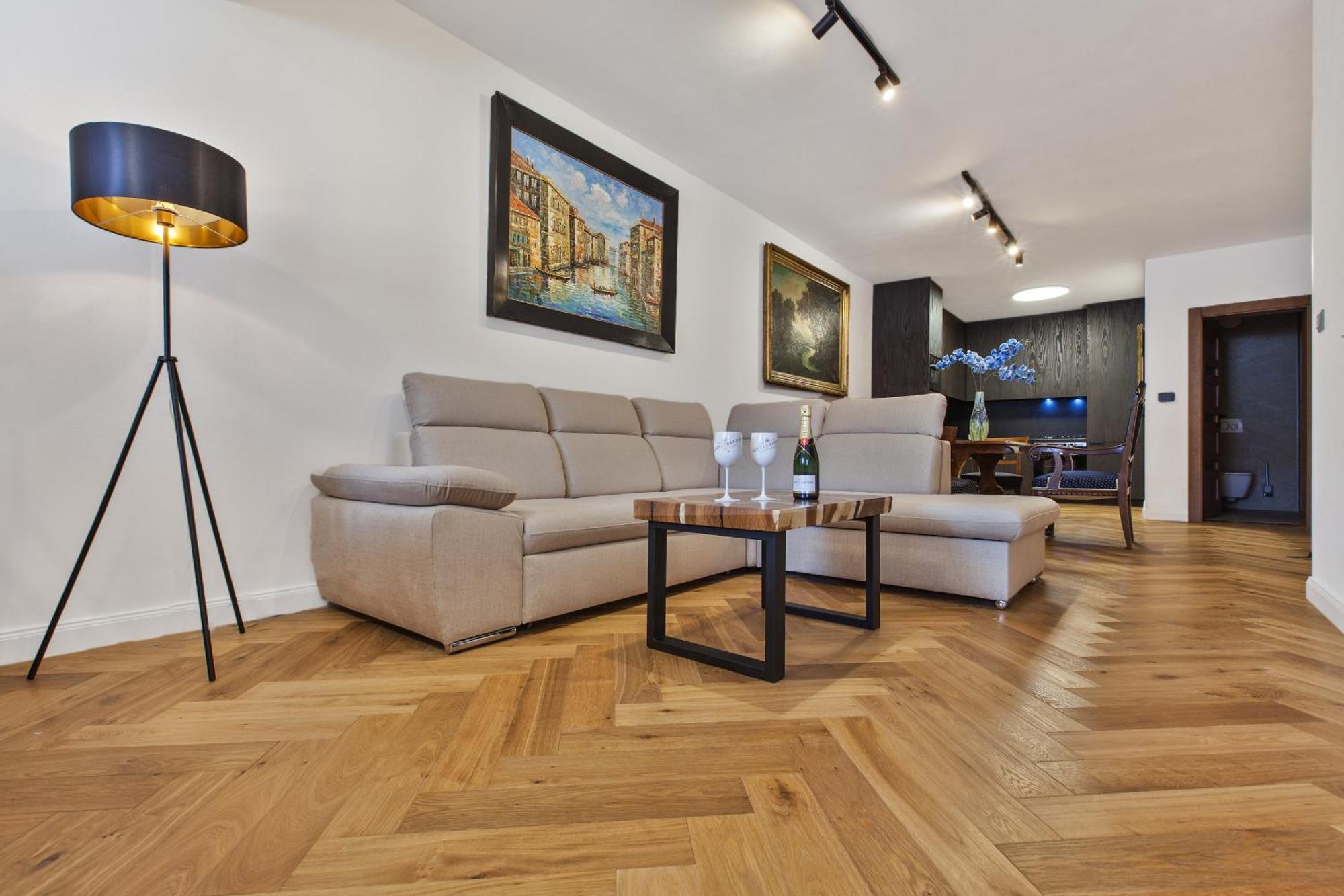 Brezno Central Apartments Eksteriør billede